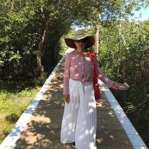 Meet your Posher, Monika